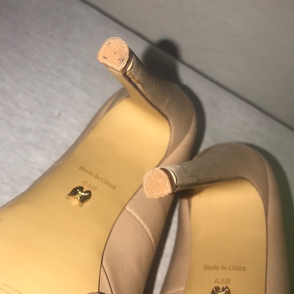 Victoria's Secret Peep-Toe Platform Pumps - Picture 11 of 11